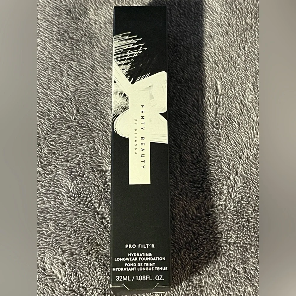 Fenty 230 Pro Filt’r Hydrating Longwear Foundation